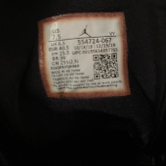 Jordan 1 Pine Green - Picture 7 of 7